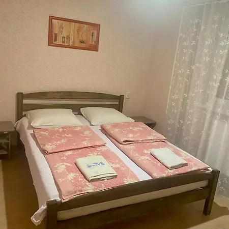 Penzion Pid Skeleyu Lazeščyna