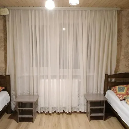 Pid Skeleyu Penzion Lazeščyna