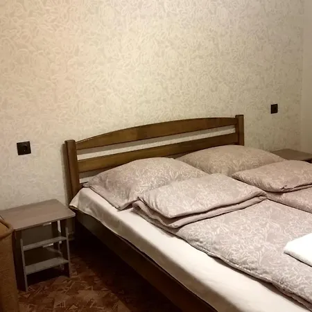 Pid Skeleyu Lazeščyna