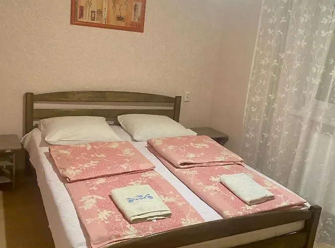 Pensión Pid Skeleyu Lazeshchyna